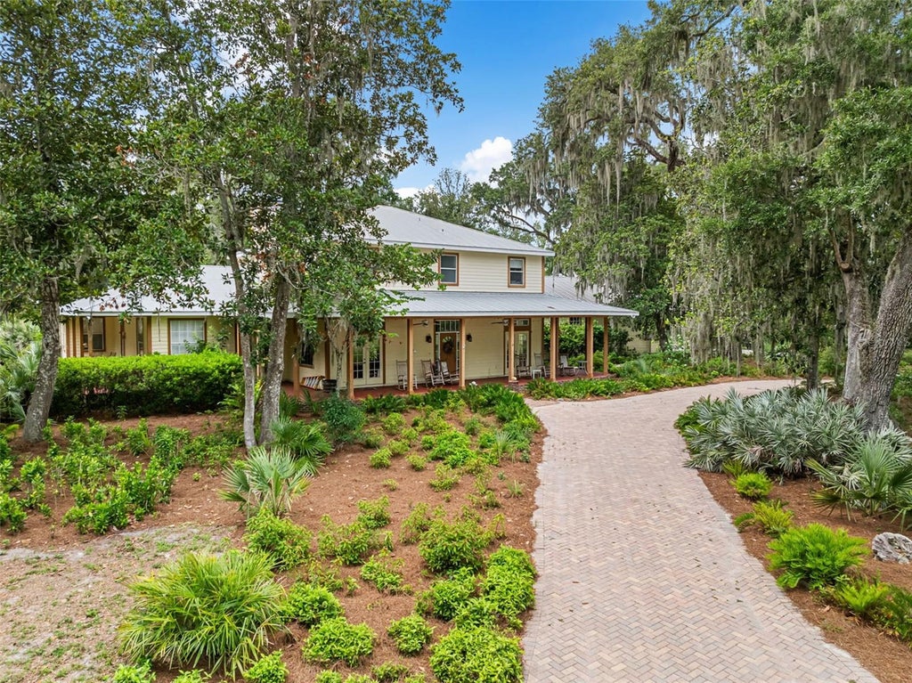 Photo of 33415 Kiefer Road, Wesley Chapel, FL 33545 (MLS # TB8529821)