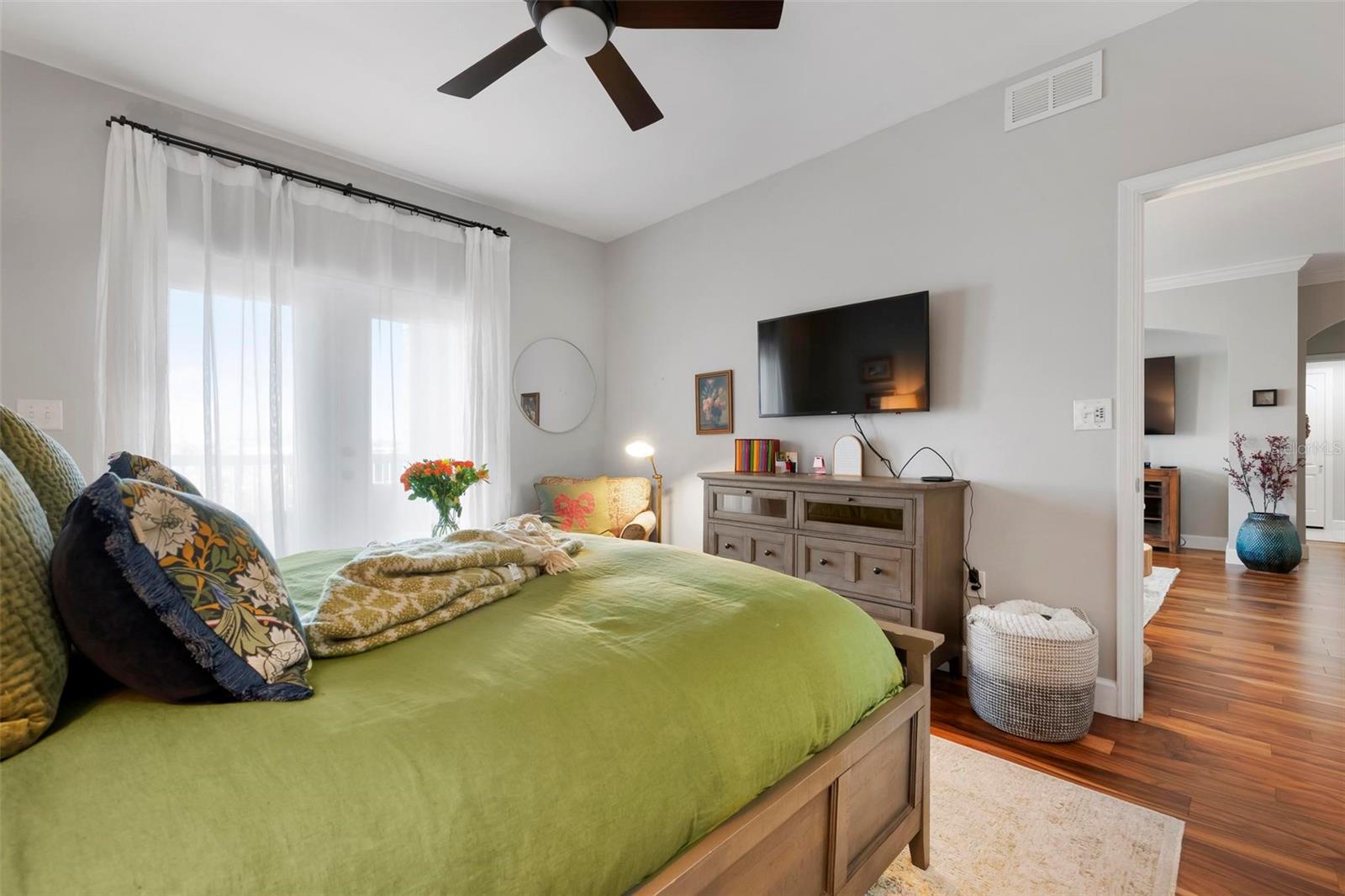 RIVER DANCE - Residential