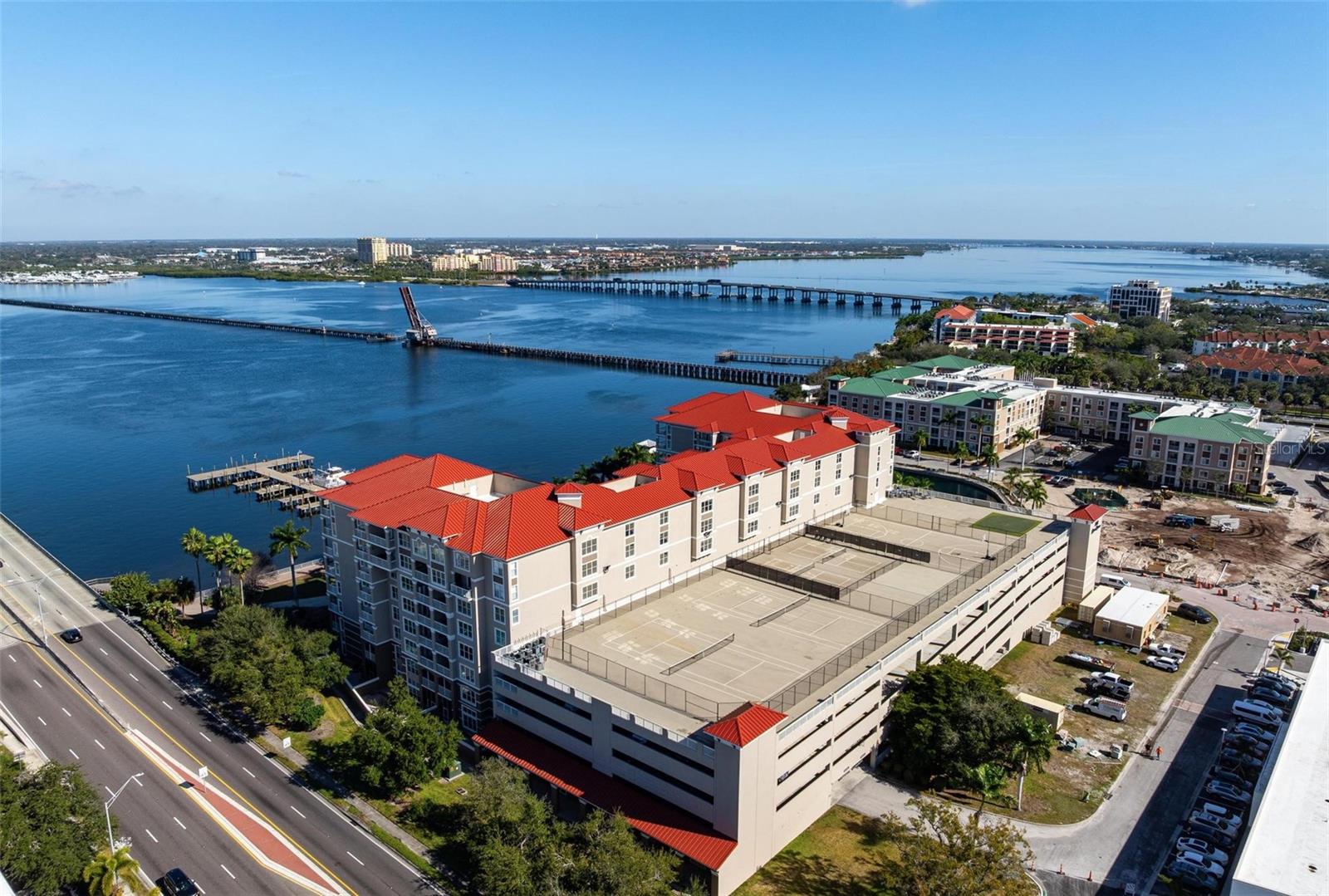 RIVER DANCE - Residential