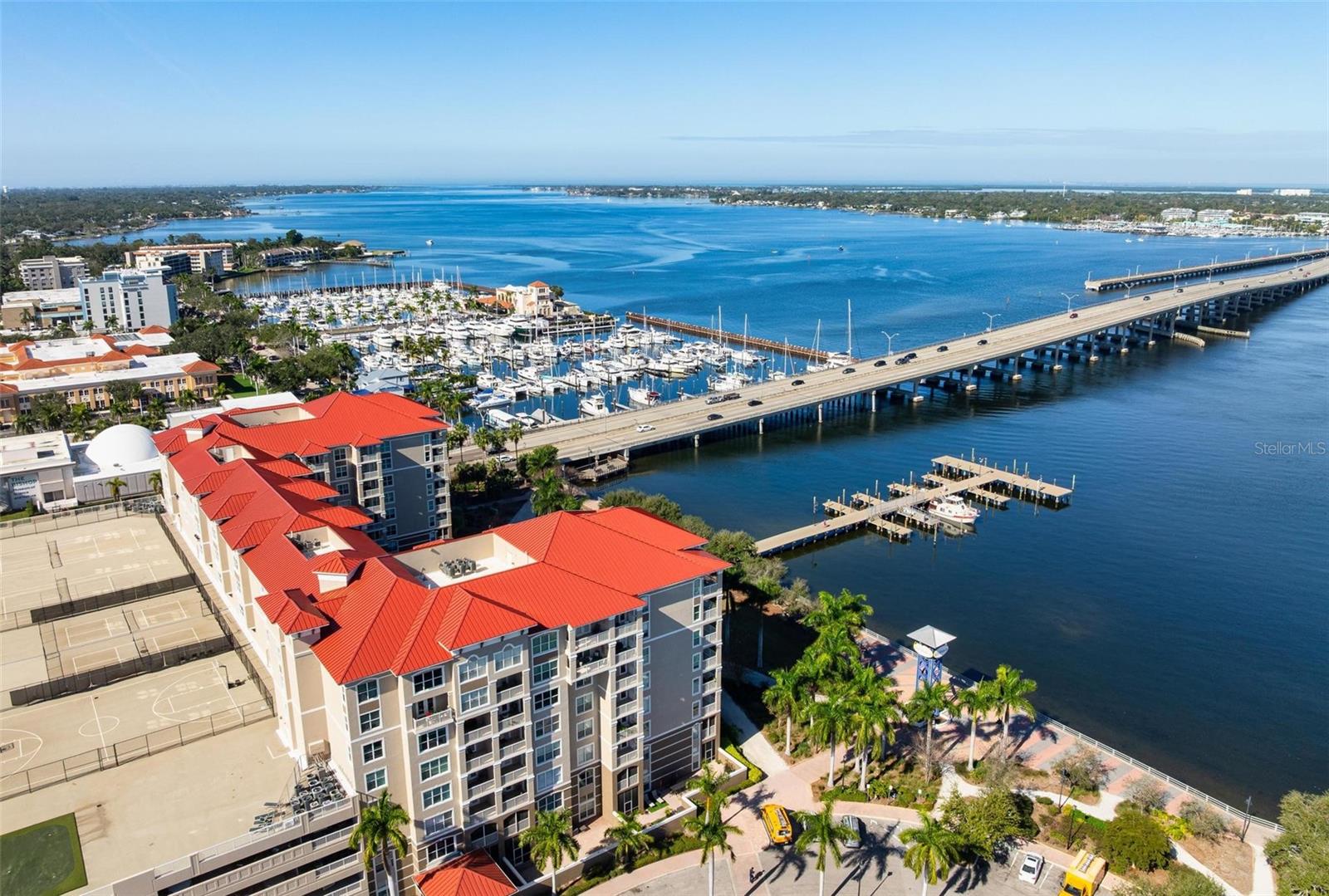 808 3RD AVENUE W 402