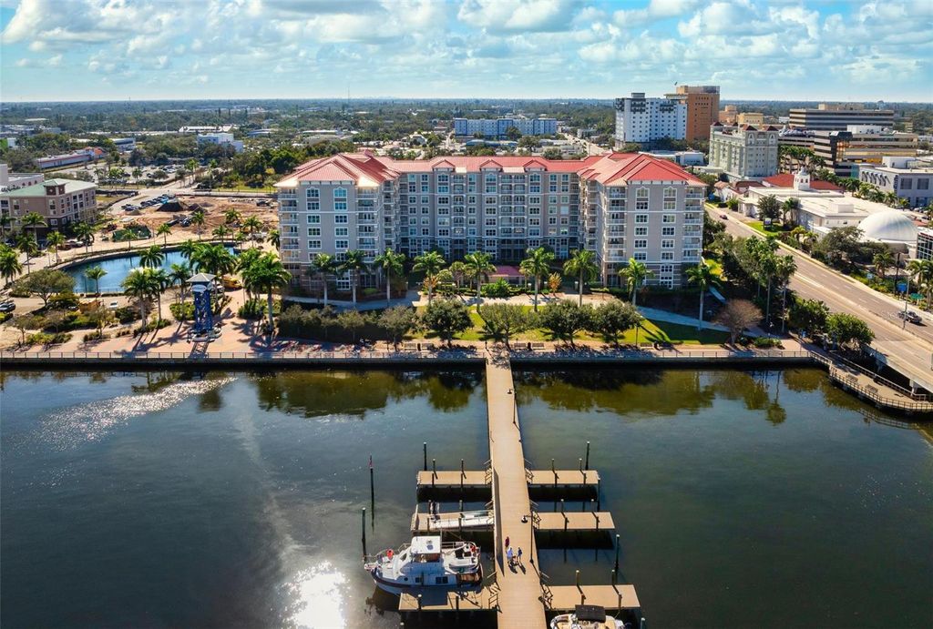 Photo of 808 3rd Avenue W #402, Bradenton, FL 34205 (MLS # A4677102)