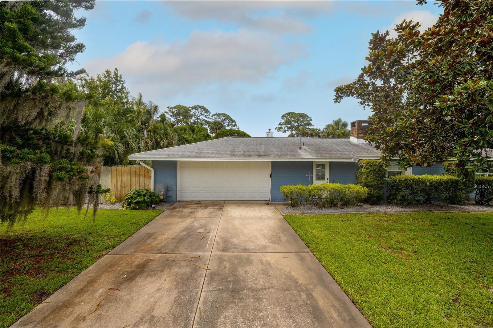 38 FAIRWAY CIRCLE