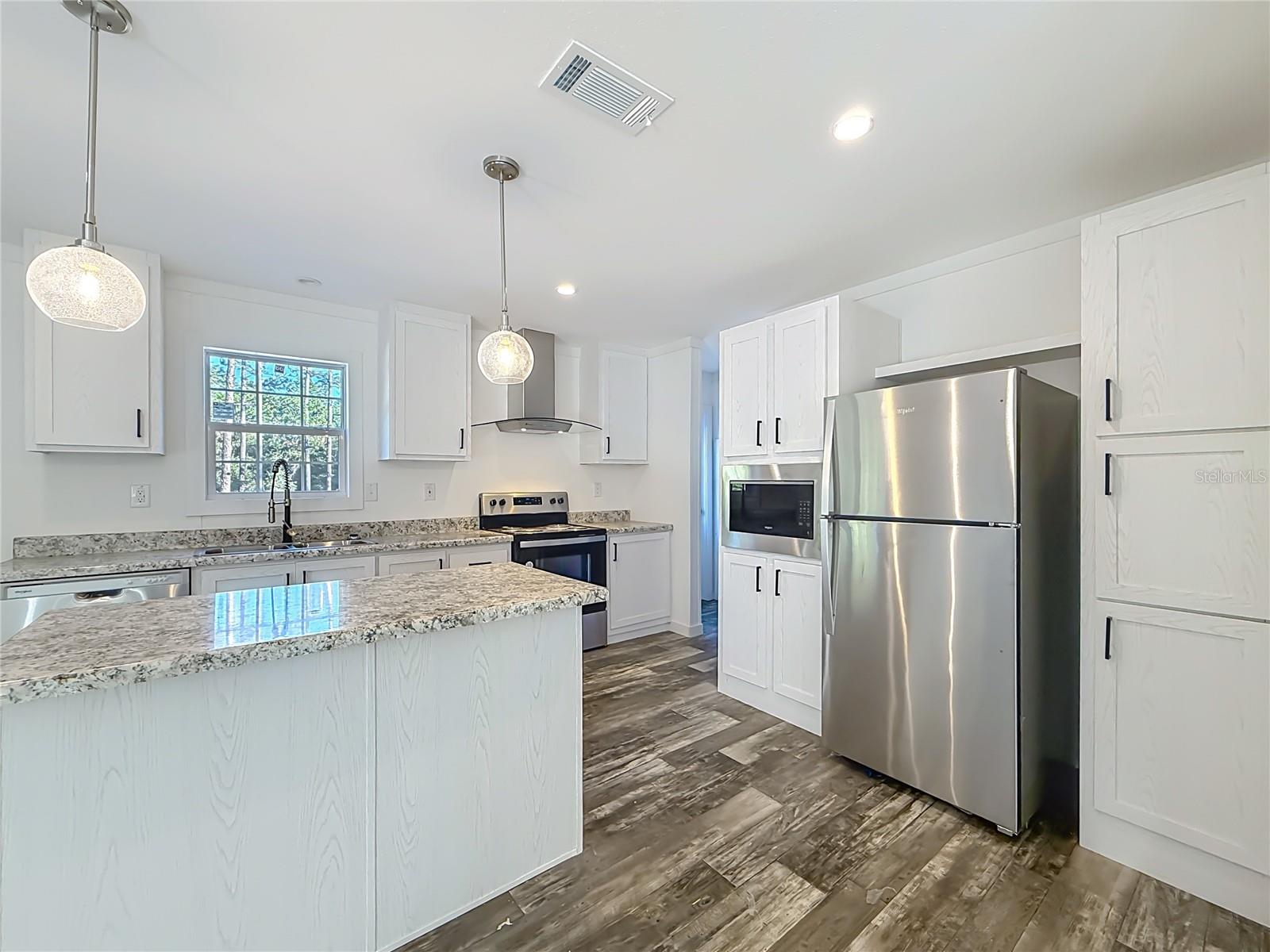 WILLISTON HIGHLANDS UNIT 5 REPLAT - Residential