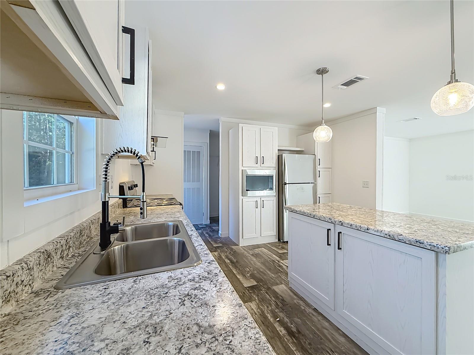 WILLISTON HIGHLANDS UNIT 5 REPLAT - Residential