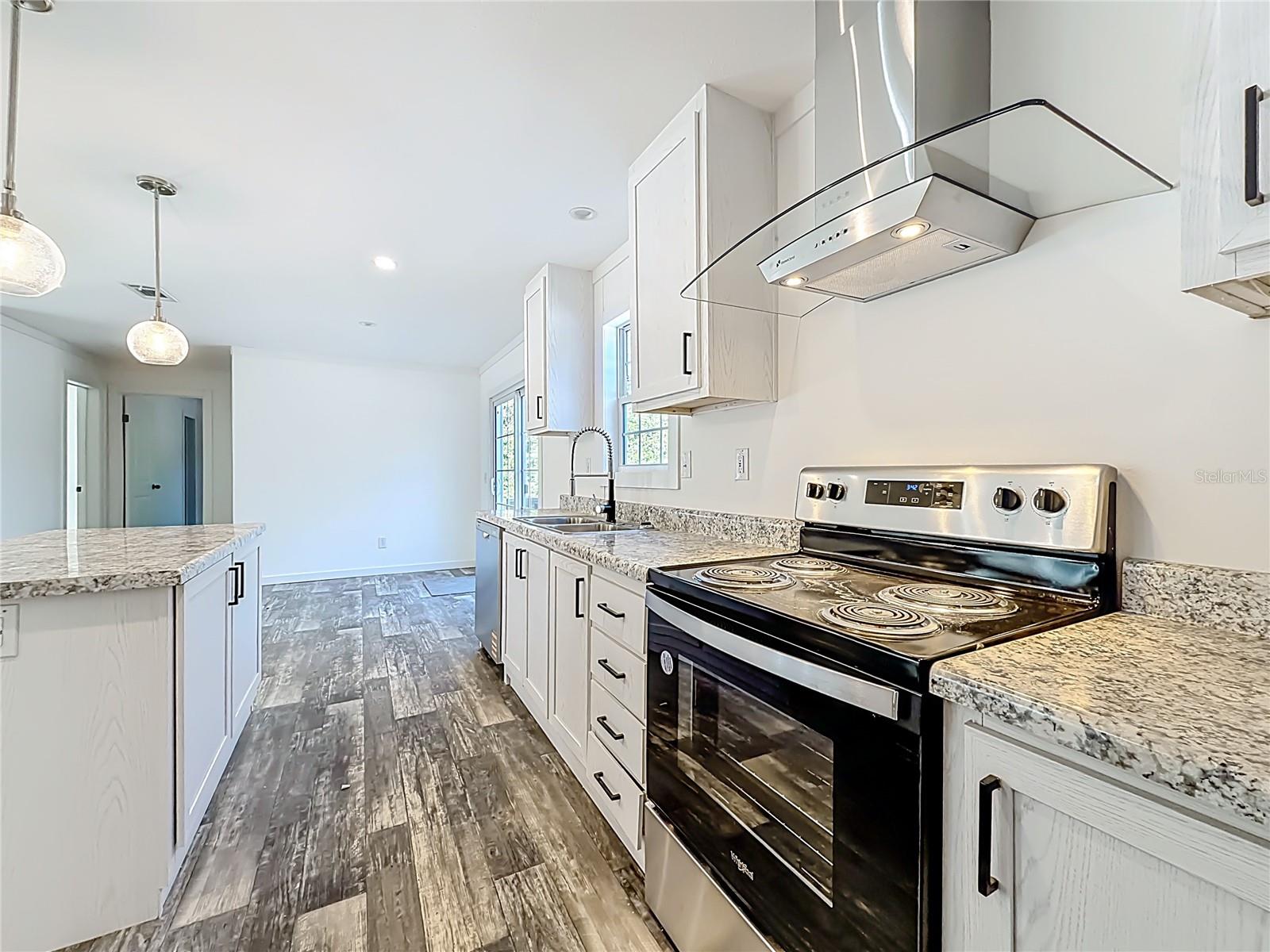 WILLISTON HIGHLANDS UNIT 5 REPLAT - Residential