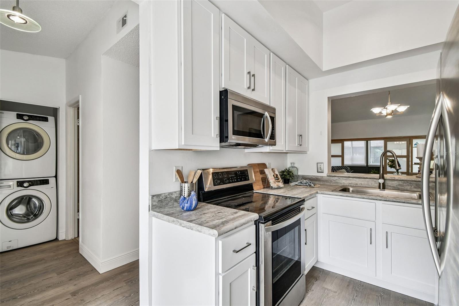 FEATHER COVE - Residential