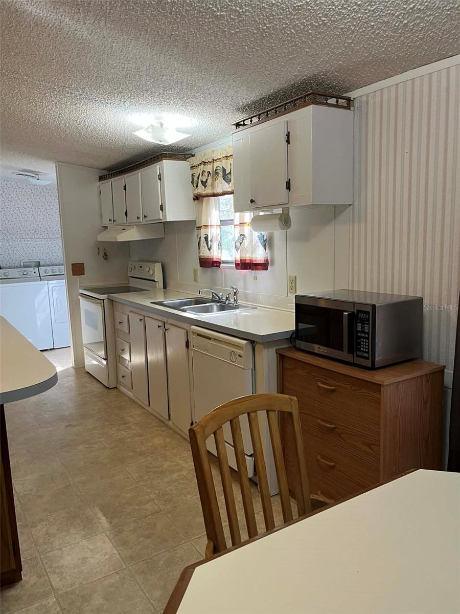 RIVER RETREATS - Residential