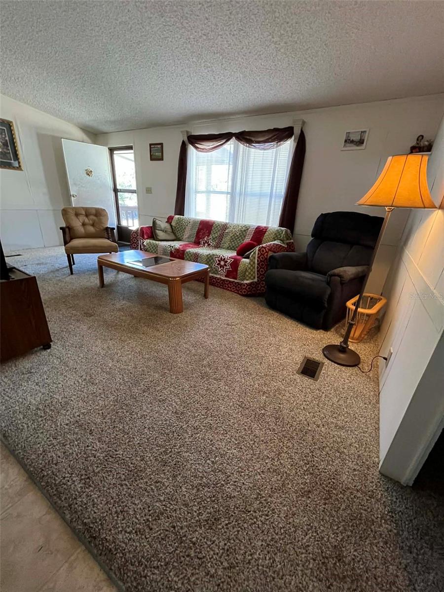 RIVER RETREATS - Residential