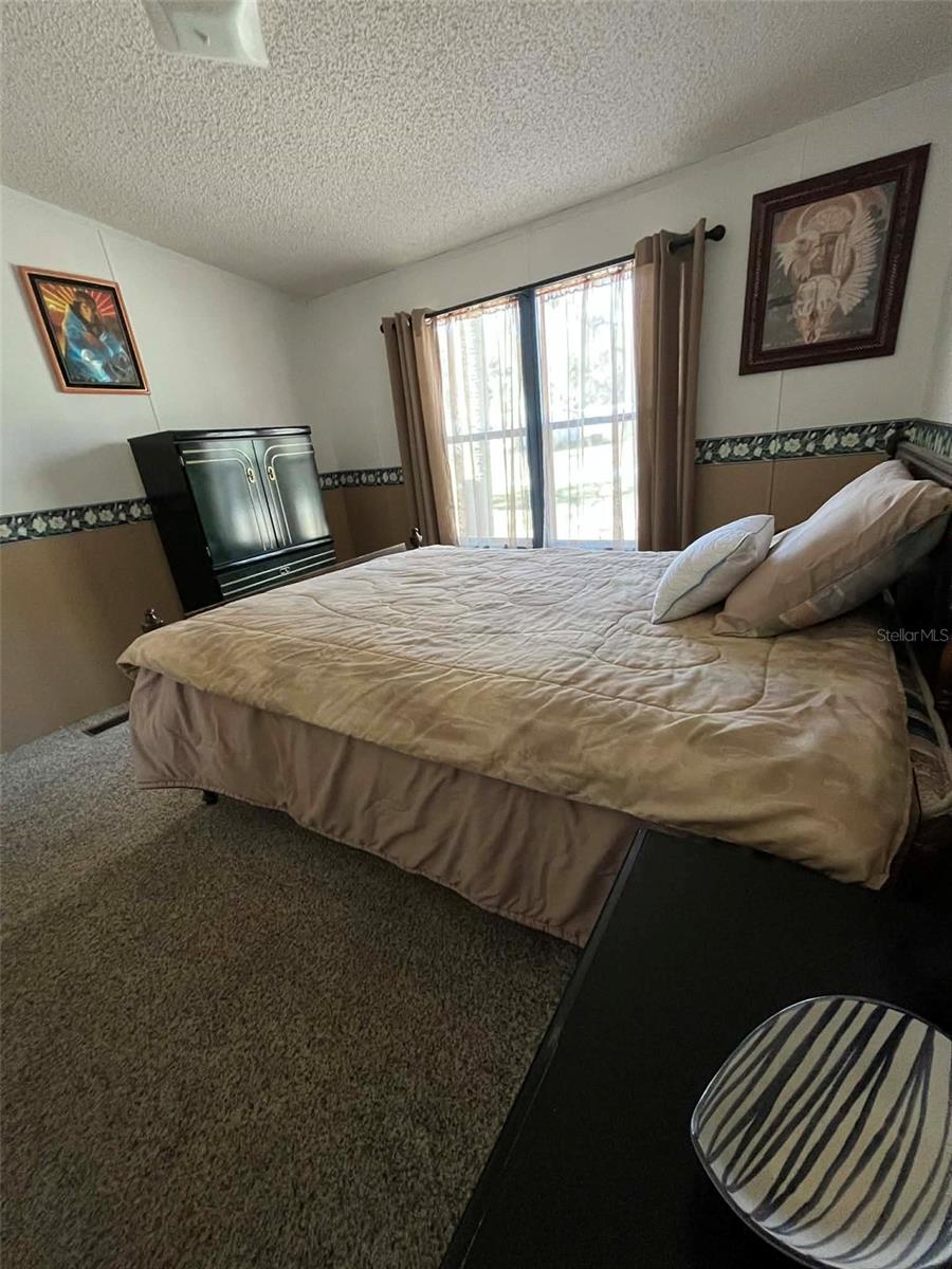 RIVER RETREATS - Residential