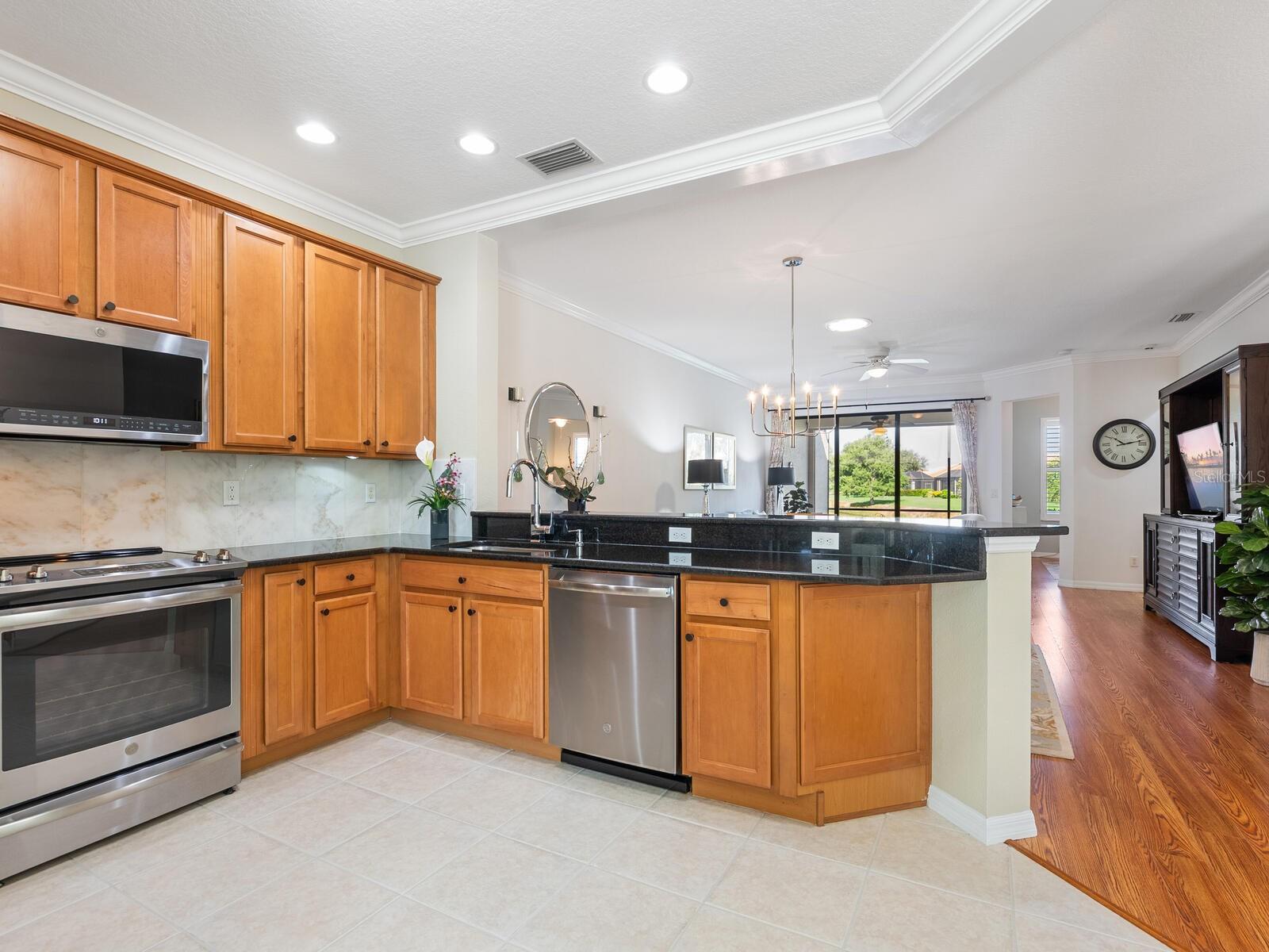 VENETIAN FALLS PH 1 - Residential
