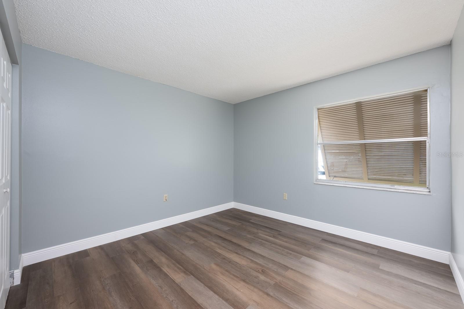 LAKESIDE CONDO APTS - Residential