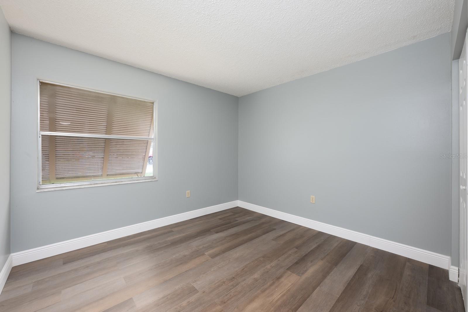 LAKESIDE CONDO APTS - Residential