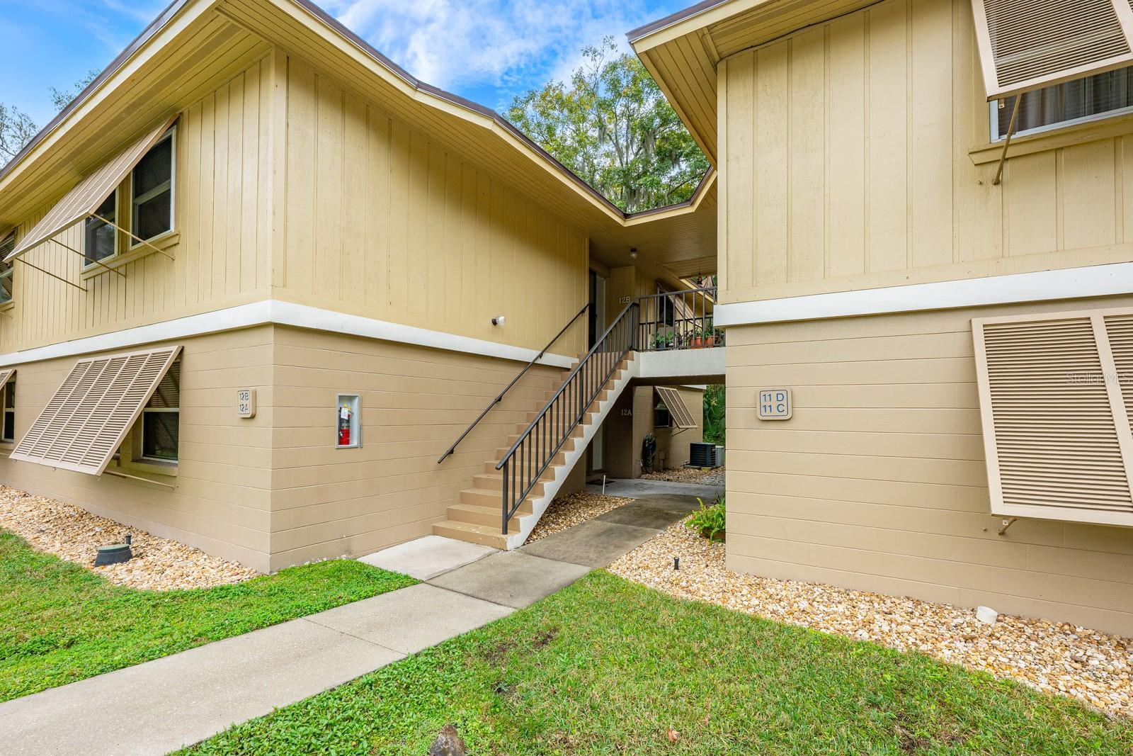 LAKESIDE CONDO APTS - Residential