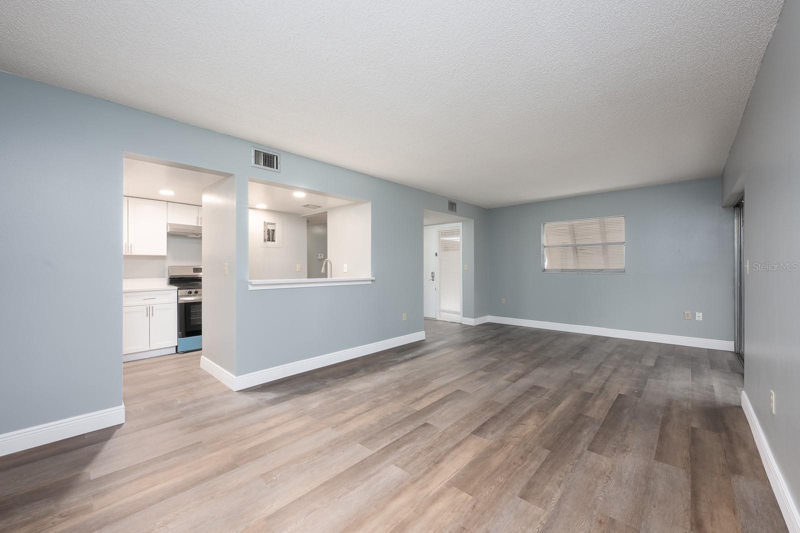 LAKESIDE CONDO APTS - Residential