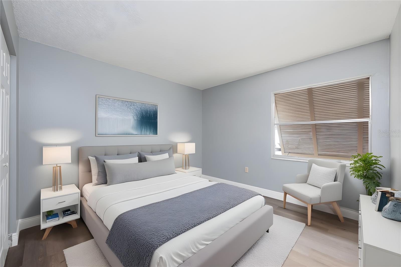 LAKESIDE CONDO APTS - Residential