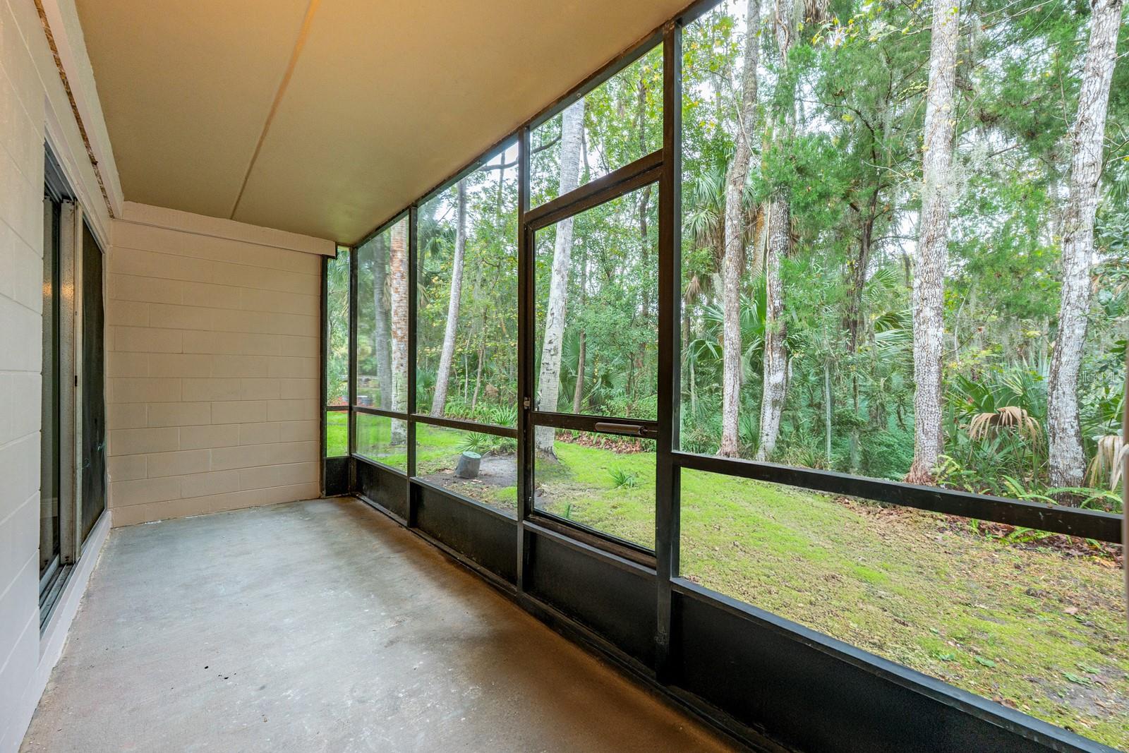 LAKESIDE CONDO APTS - Residential