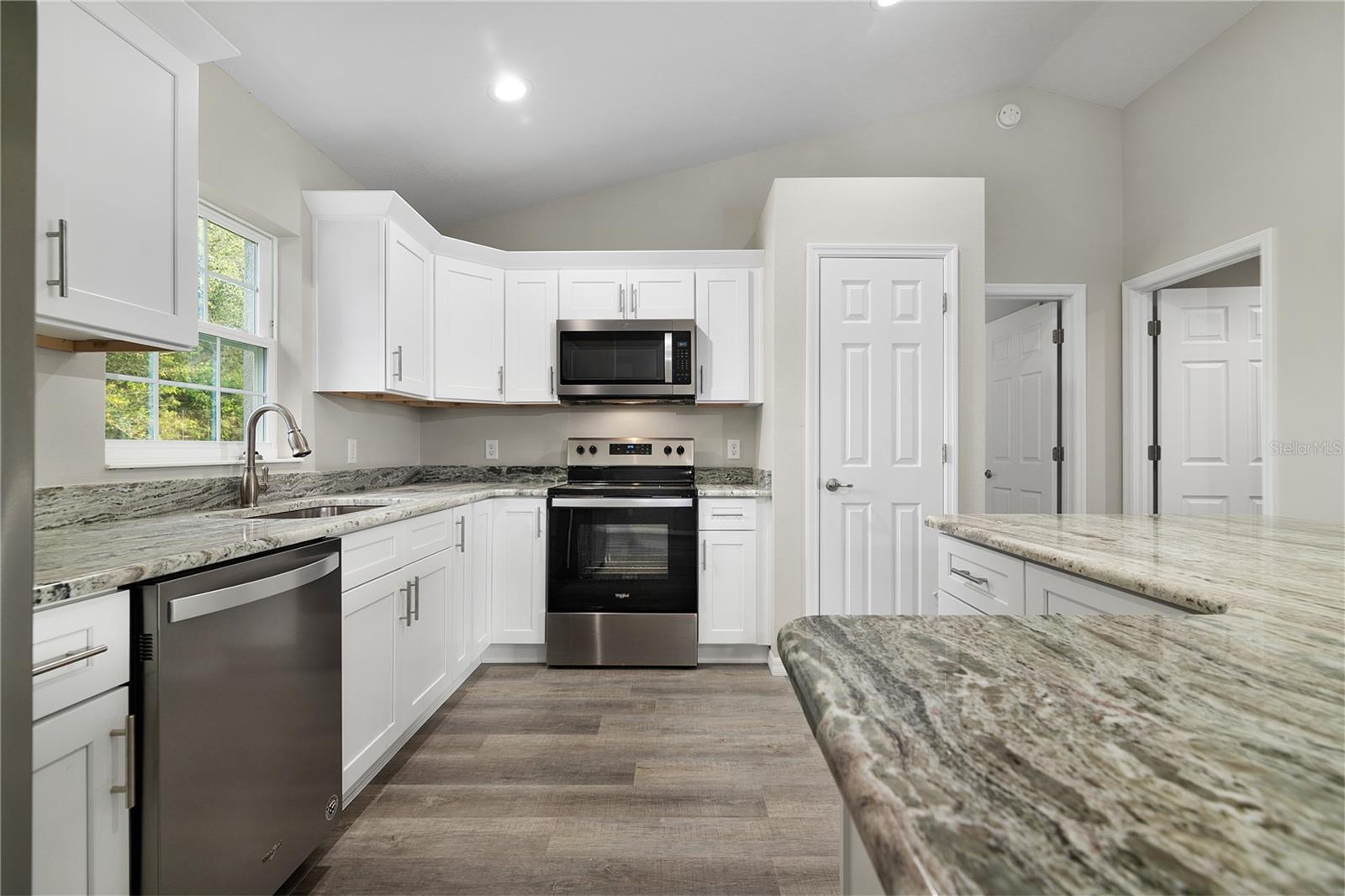 8 JUNIPER TRAIL CRSE