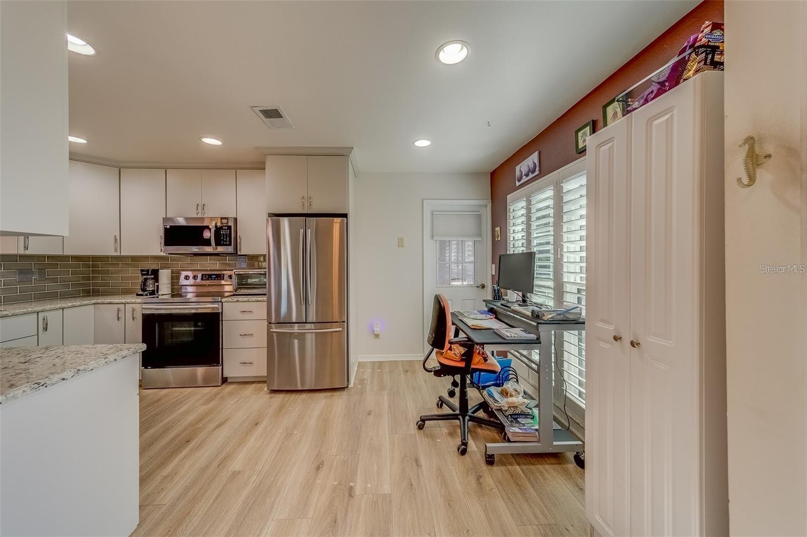 VILLAS OF LAKE ARBOR - Residential