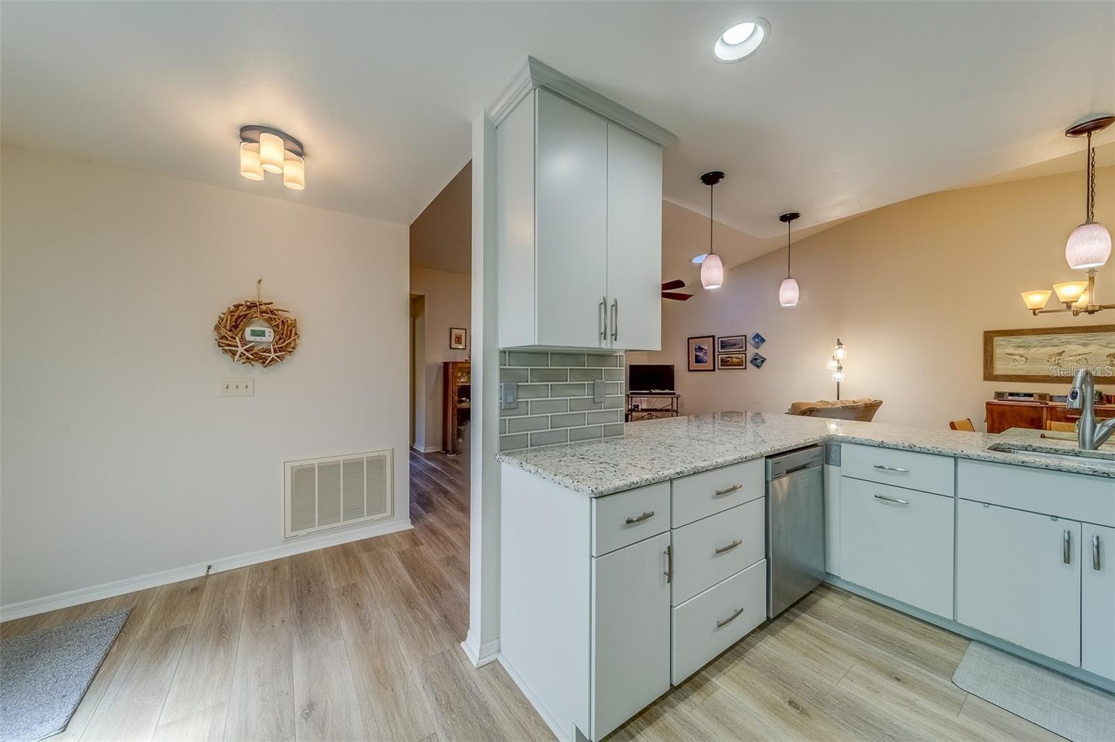 VILLAS OF LAKE ARBOR - Residential