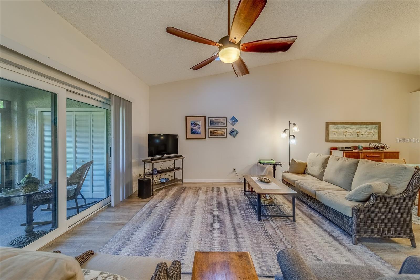 VILLAS OF LAKE ARBOR - Residential