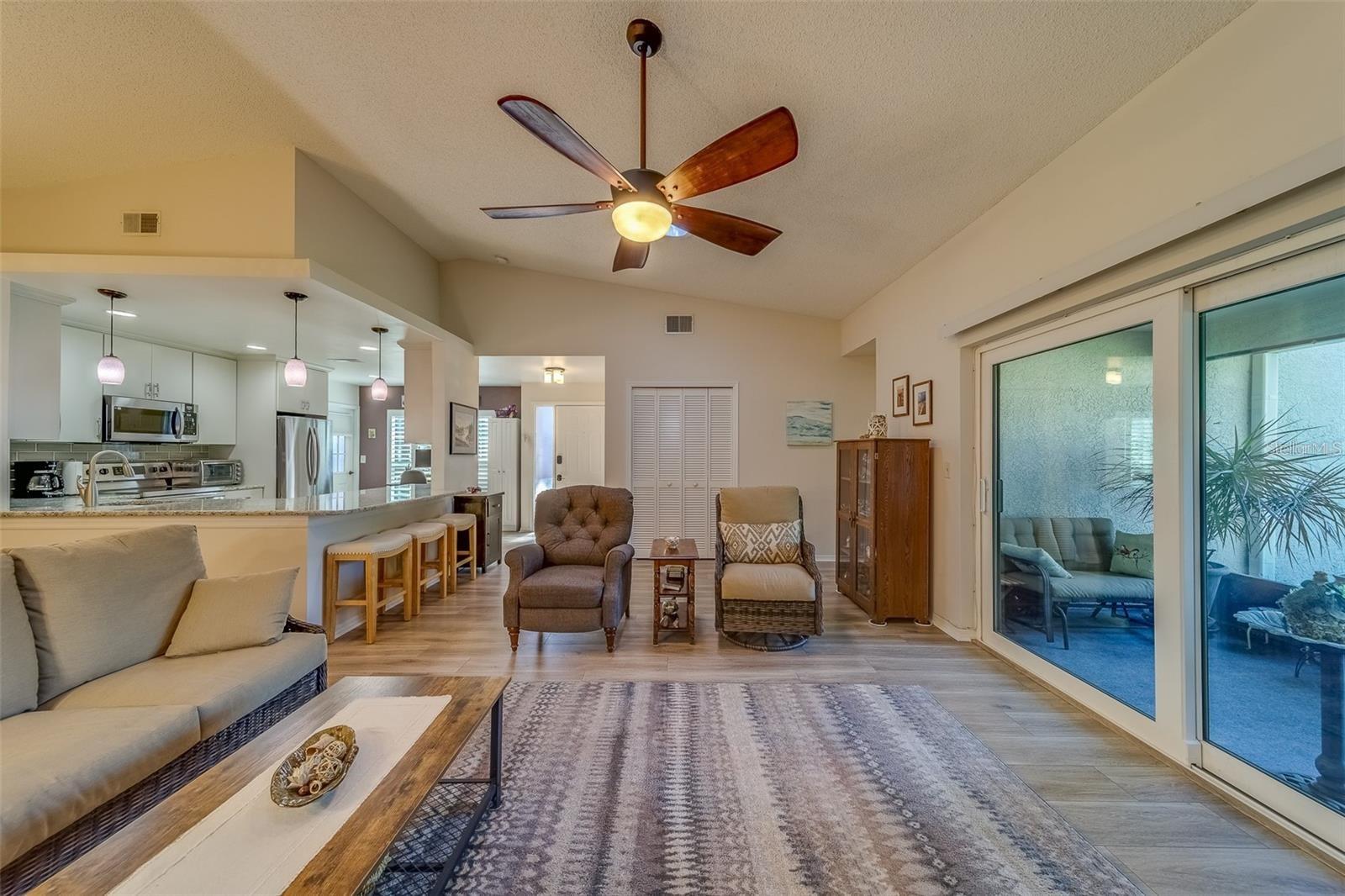VILLAS OF LAKE ARBOR - Residential