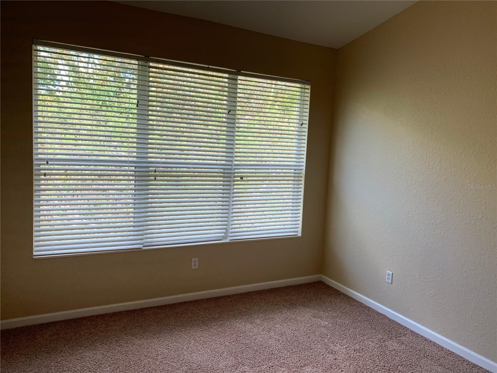 CARRIAGE HOMES AT DUNWOODY COMMONS A CONDO - Residential Lease