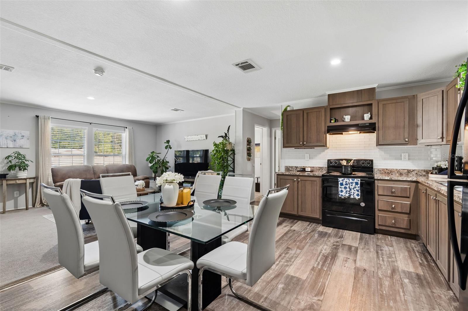 ANGUS VALLEY - Residential