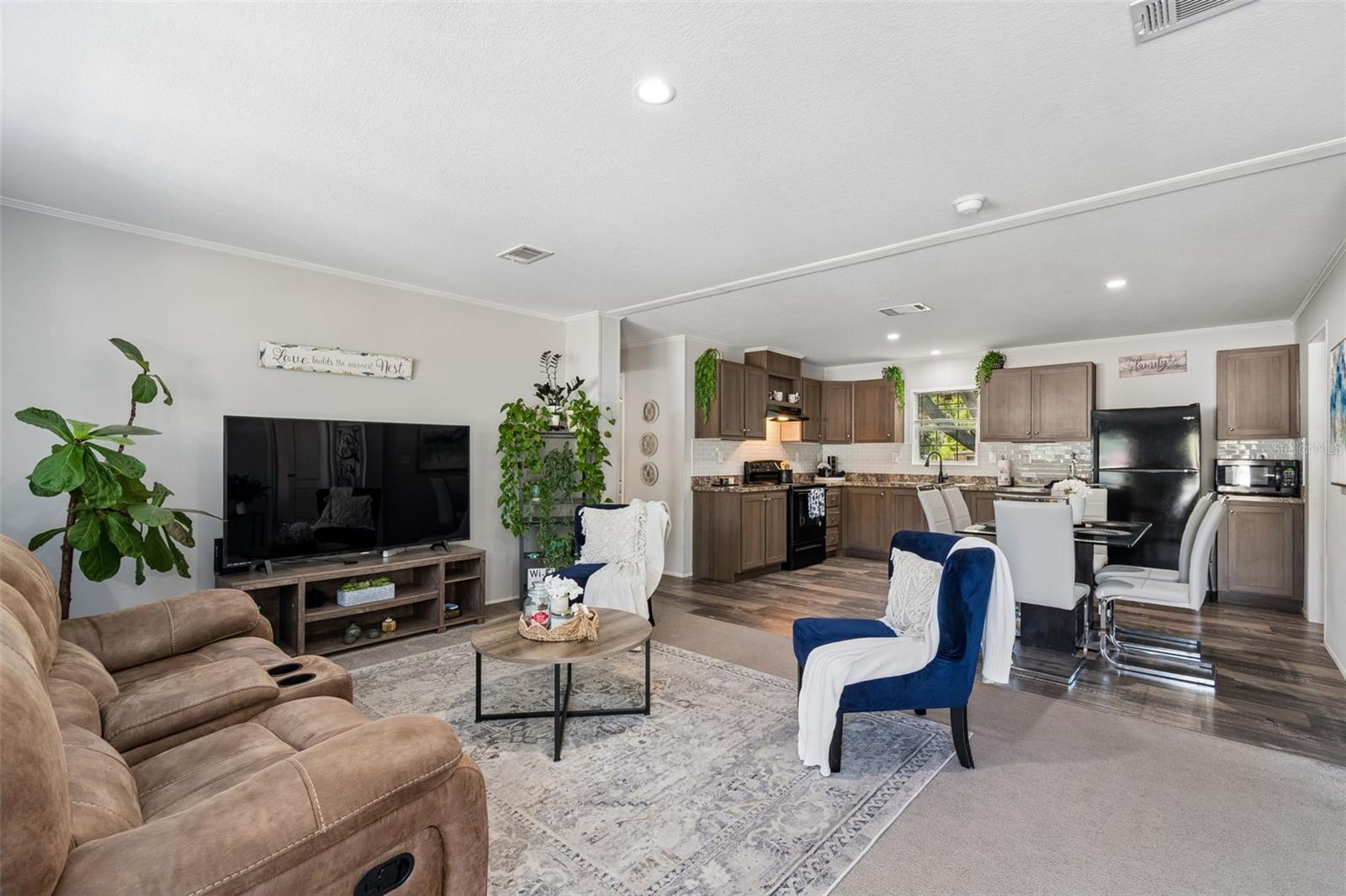 ANGUS VALLEY - Residential