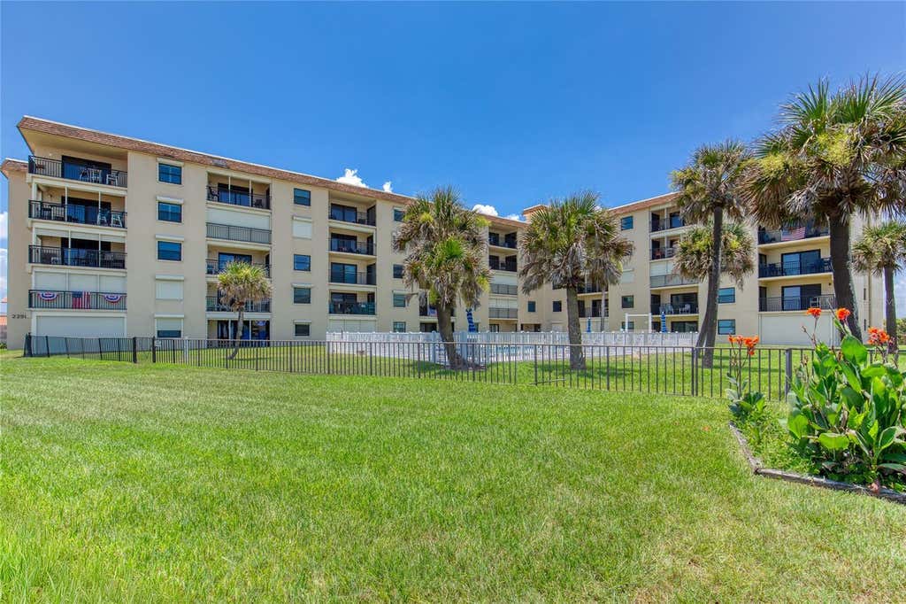 Photo of 2290 Ocean Shore Boulevard #2070, Ormond Beach, FL 32176 (MLS # V4950473)