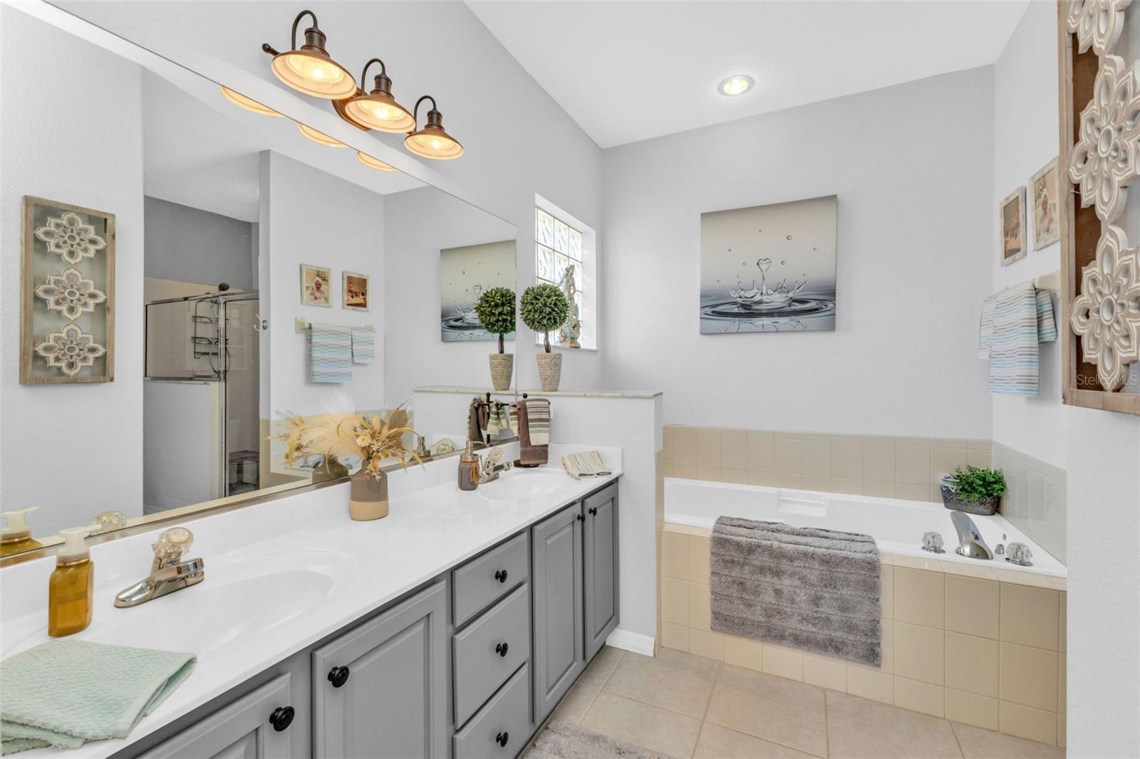 KINGSGATE PH 03 - Residential