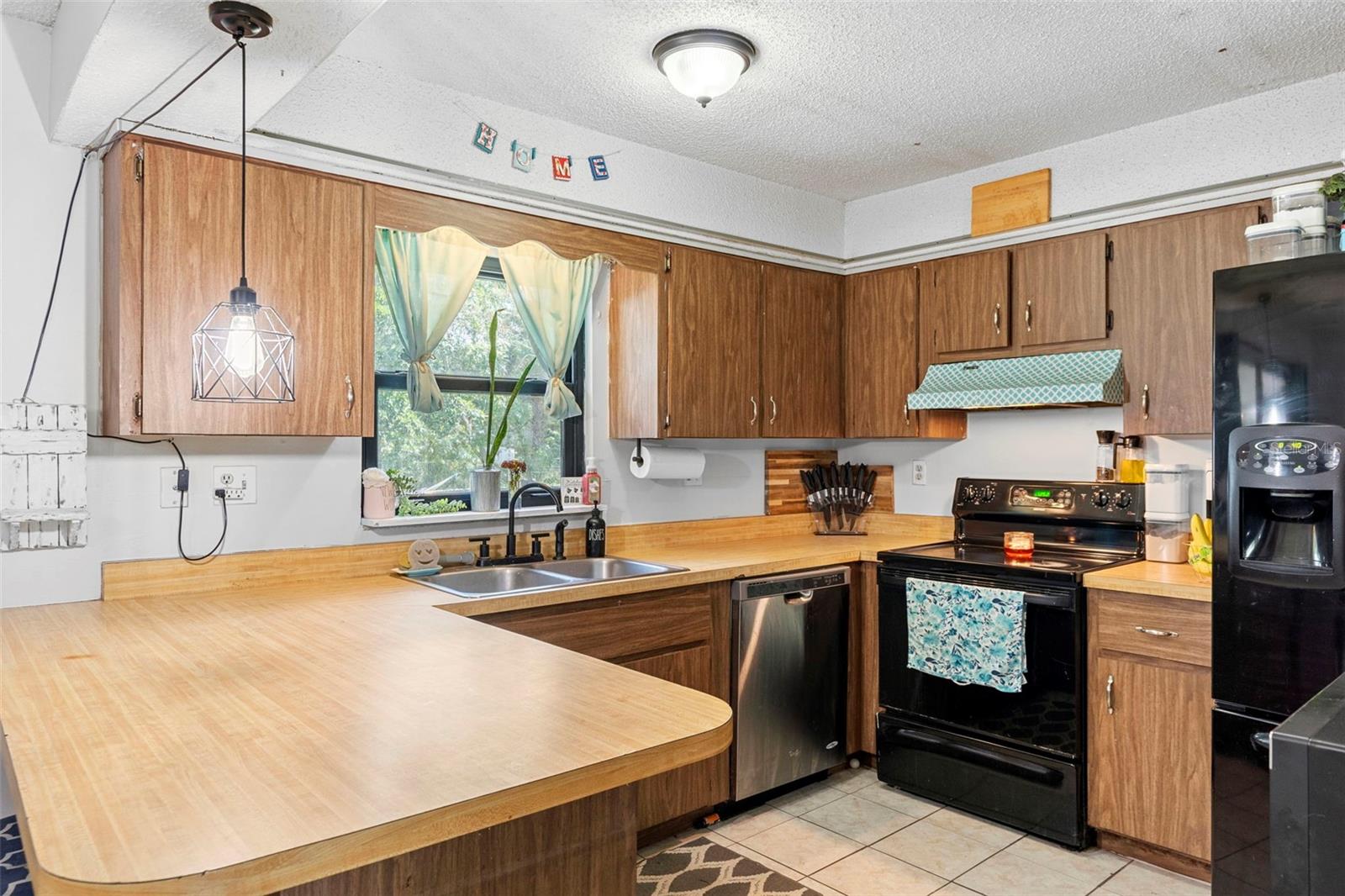 FRUITLAND PARK CENTENNIAL ESTATES - Residential