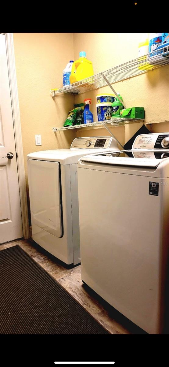 HICKORY LAKES PH 1 - Residential