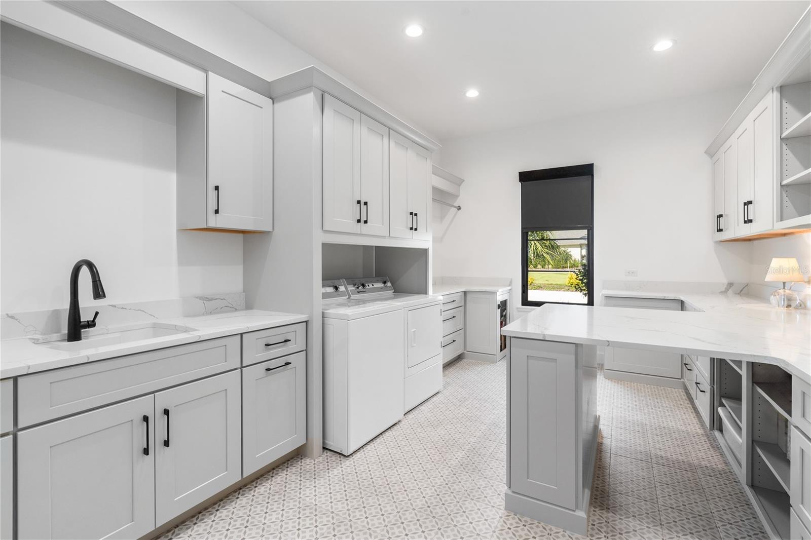 OAKMONT PH 3 PB 35 PG 60 - Residential