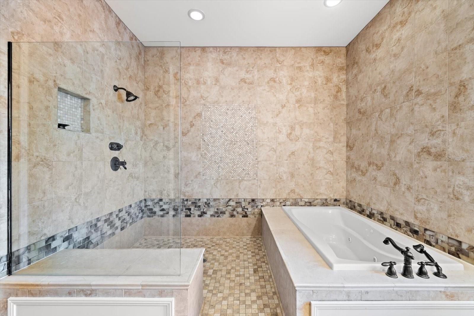 BATH CLUB ESTATES 1ST ADD - Residential