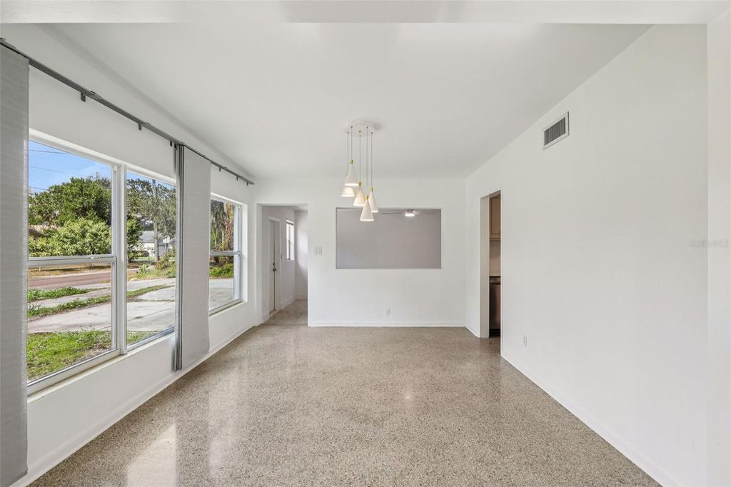 Photo of 1601 Triangle Avenue, Orlando, FL 32806 (MLS # O6363808)