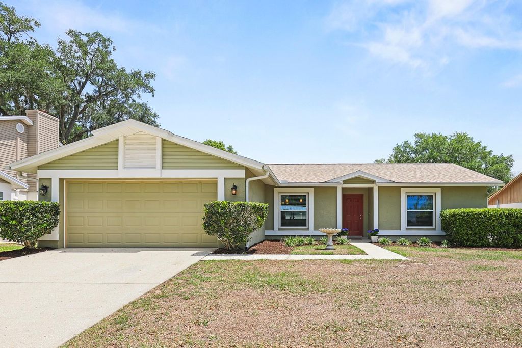 Photo of 3009 Annadale Circle, Brandon, FL 33511 (MLS # TB8497961)