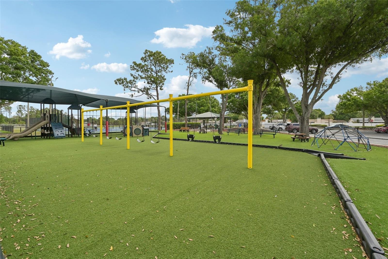 MEADOWBROOKE AT SUMMERFIELD UN - Residential