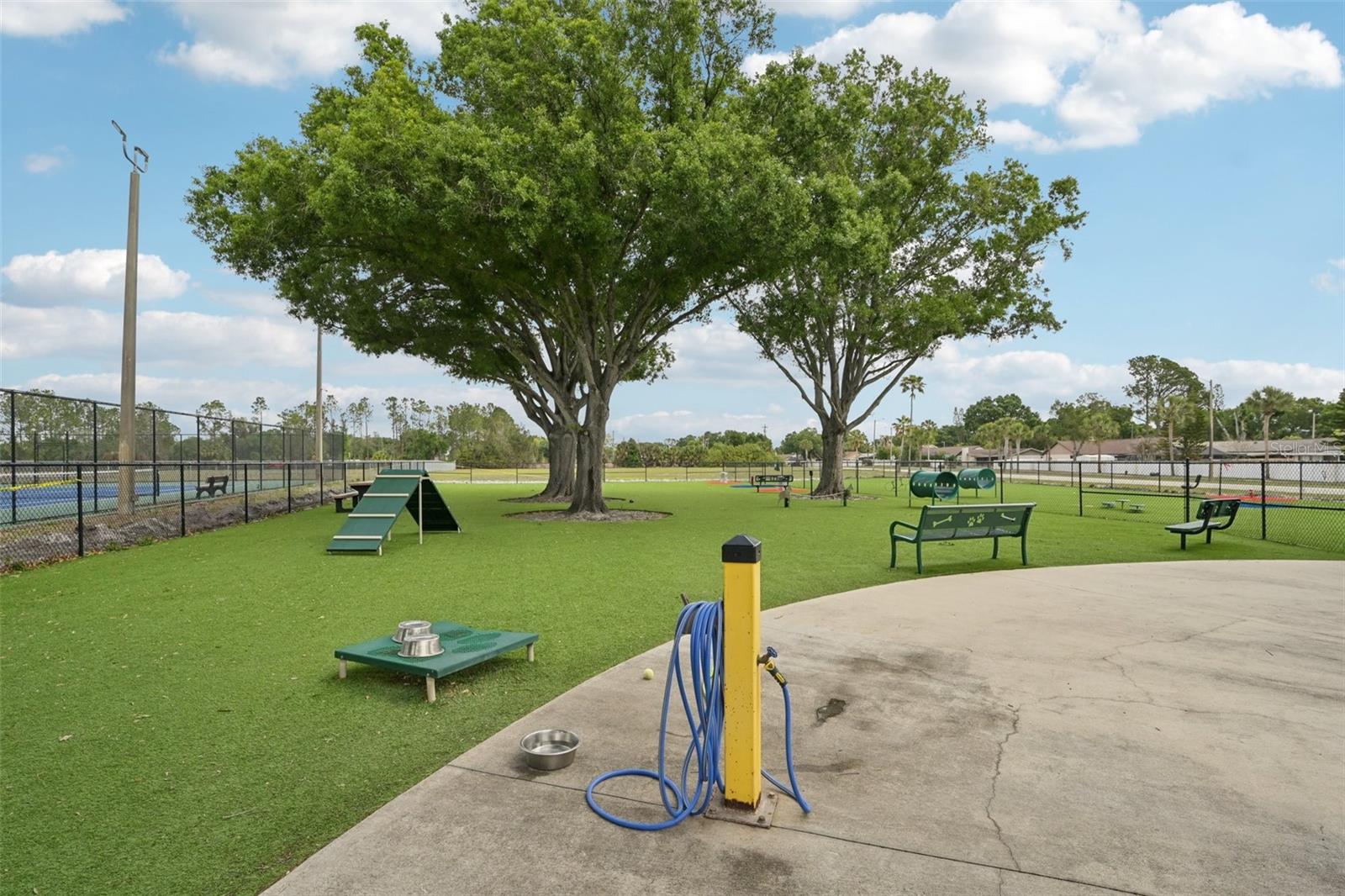 MEADOWBROOKE AT SUMMERFIELD UN - Residential