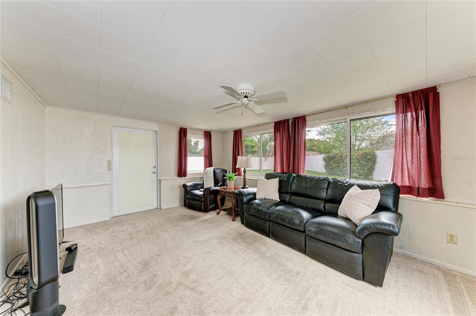 CLEAR VIEW MANOR UNIT ONE REP - Residential