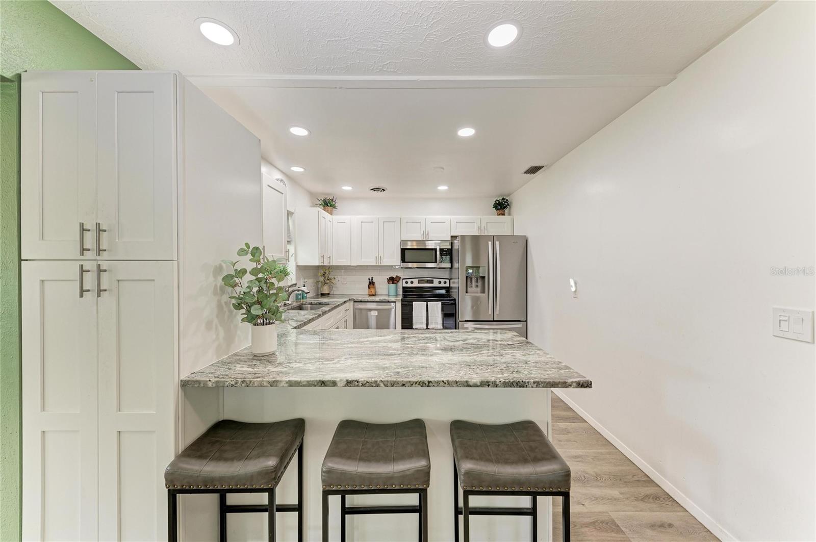 CLEAR VIEW MANOR UNIT ONE REP - Residential