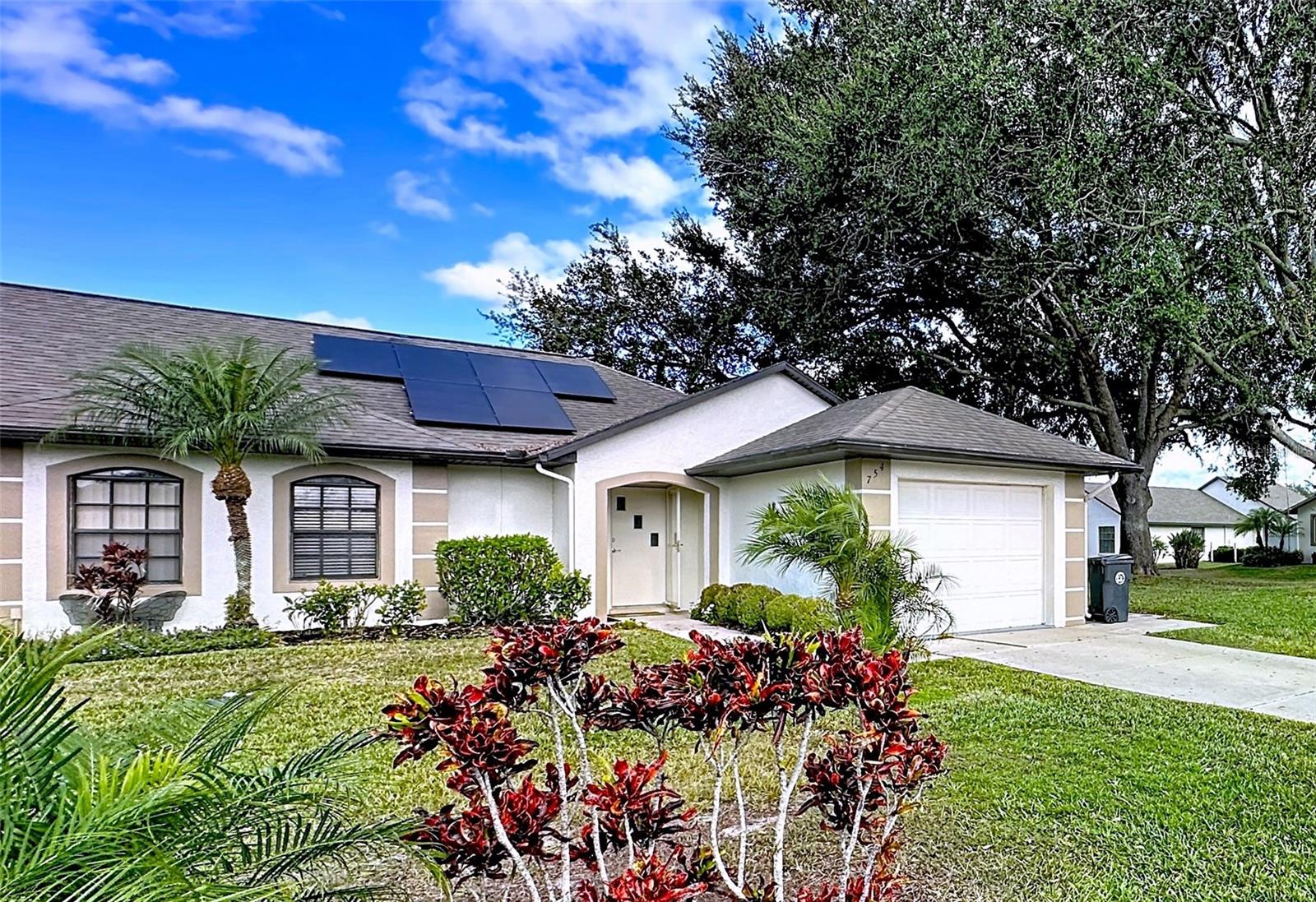 OAKS VILLAGE - Residential