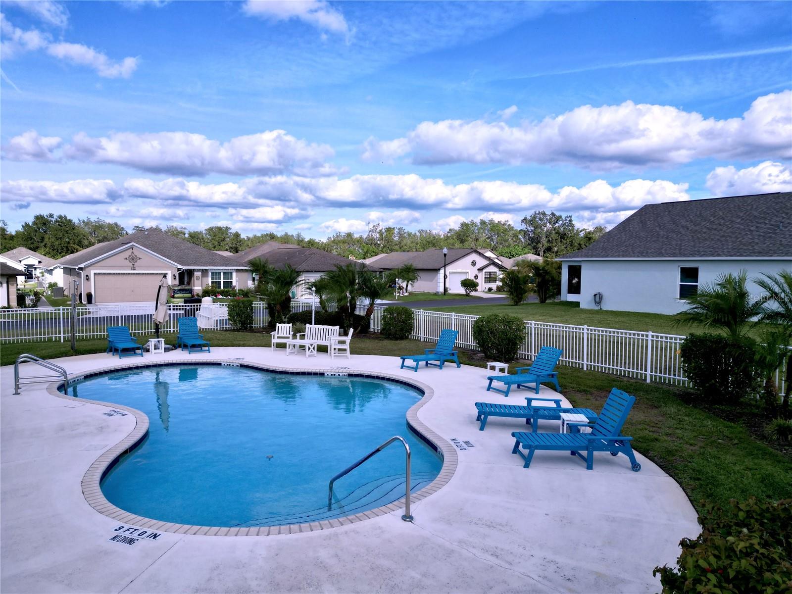 OAKS VILLAGE - Residential