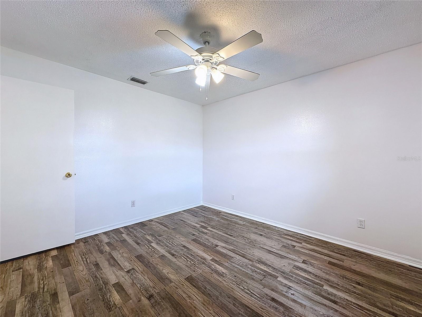 OAKS VILLAGE - Residential