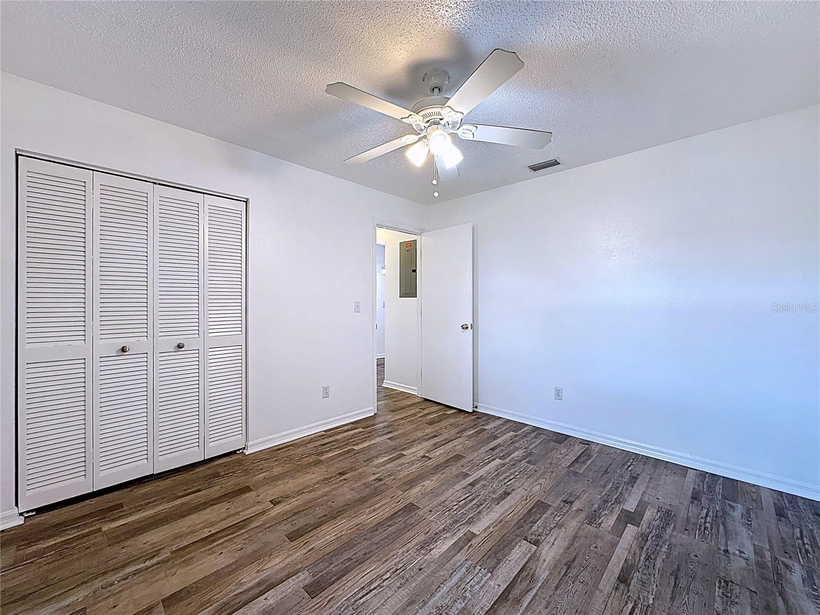 OAKS VILLAGE - Residential