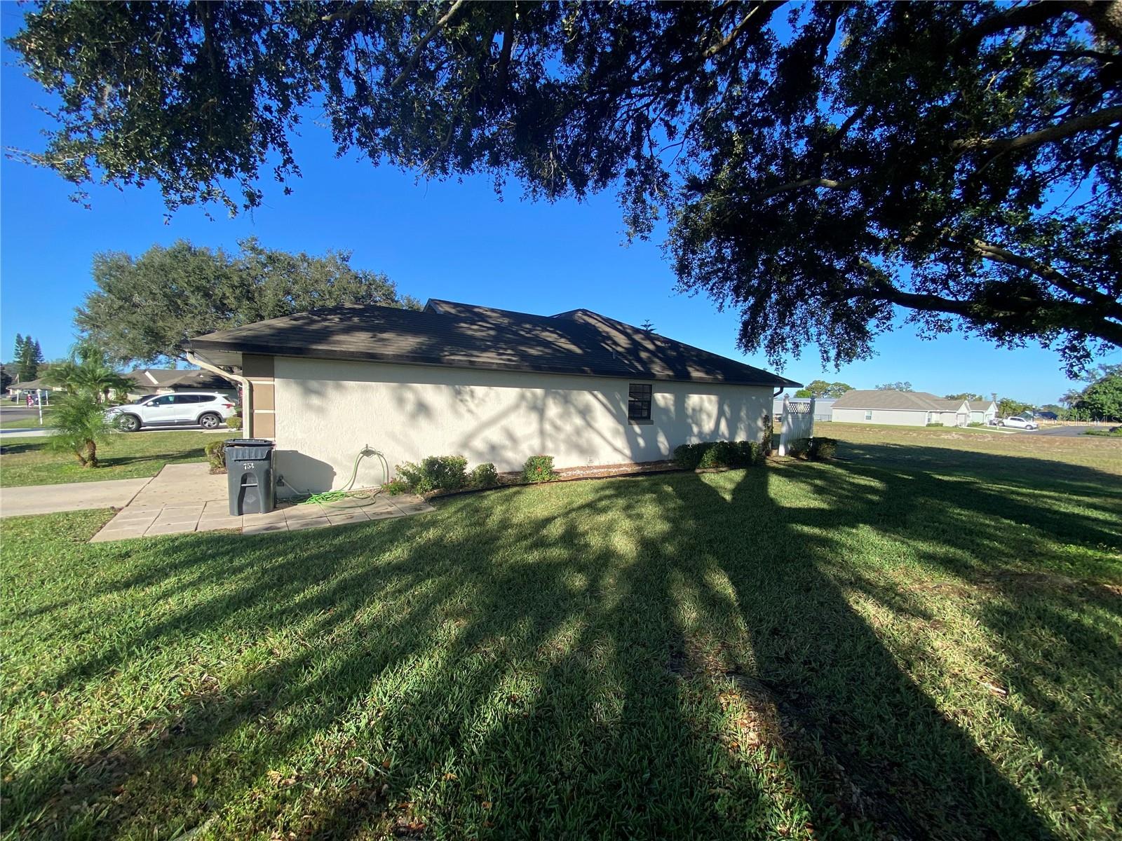 OAKS VILLAGE - Residential