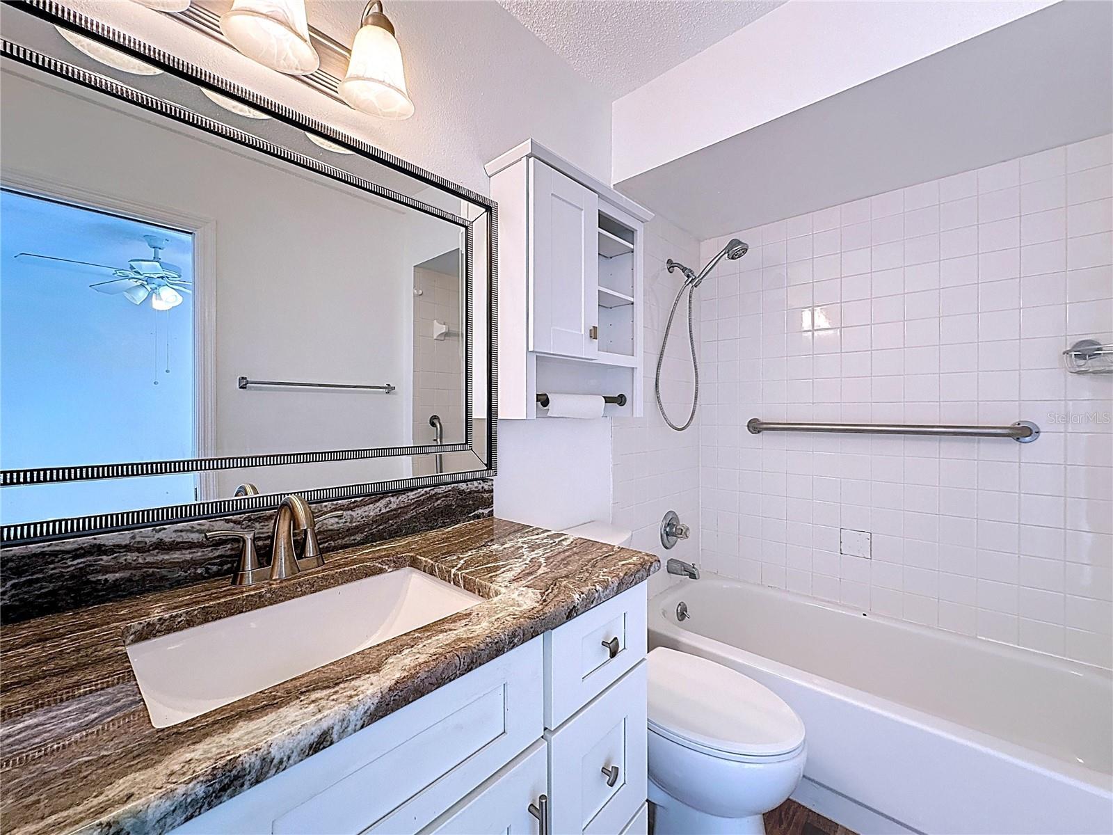 OAKS VILLAGE - Residential