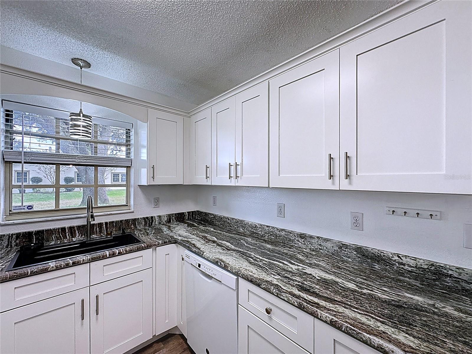 OAKS VILLAGE - Residential