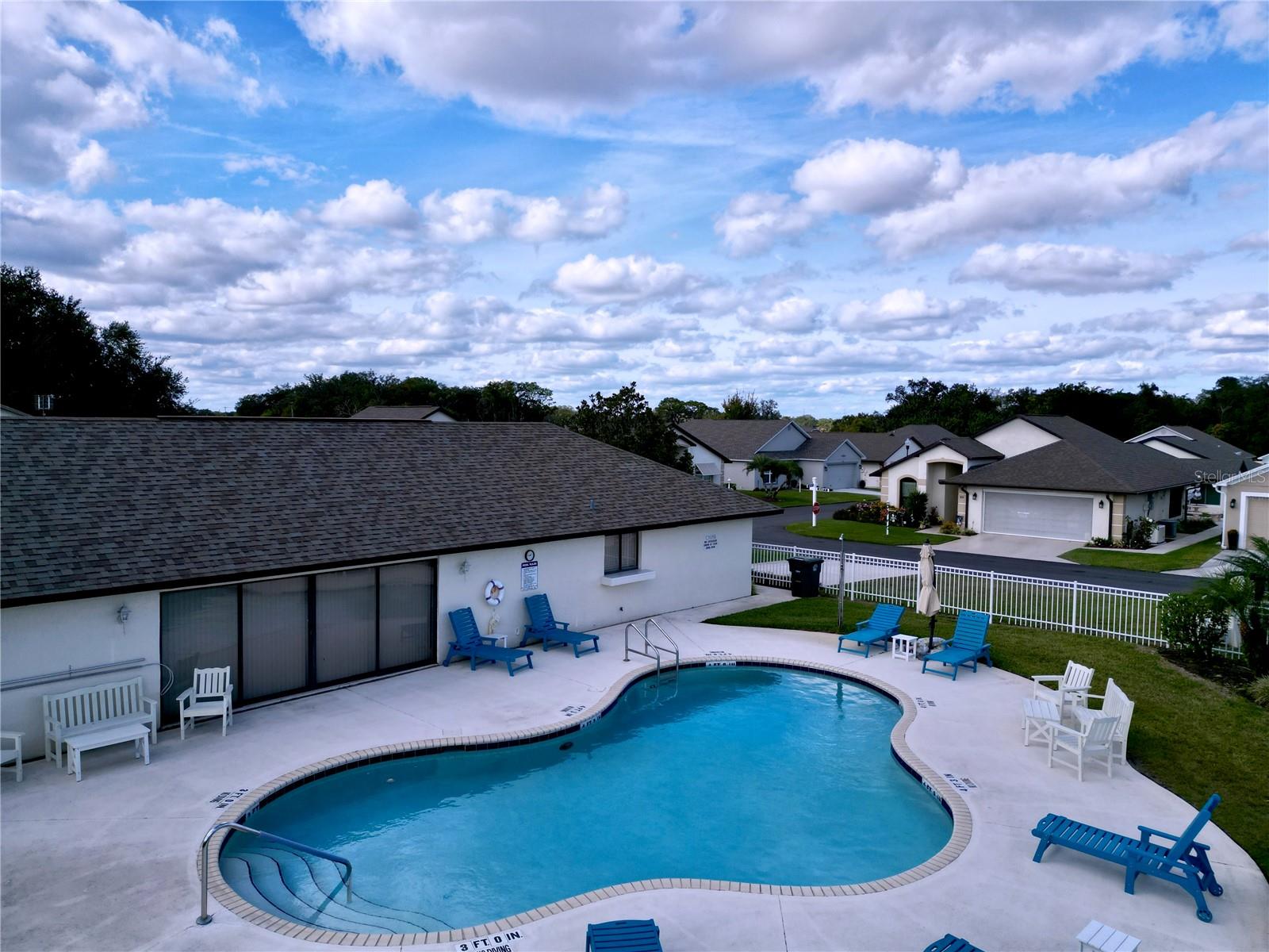 OAKS VILLAGE - Residential