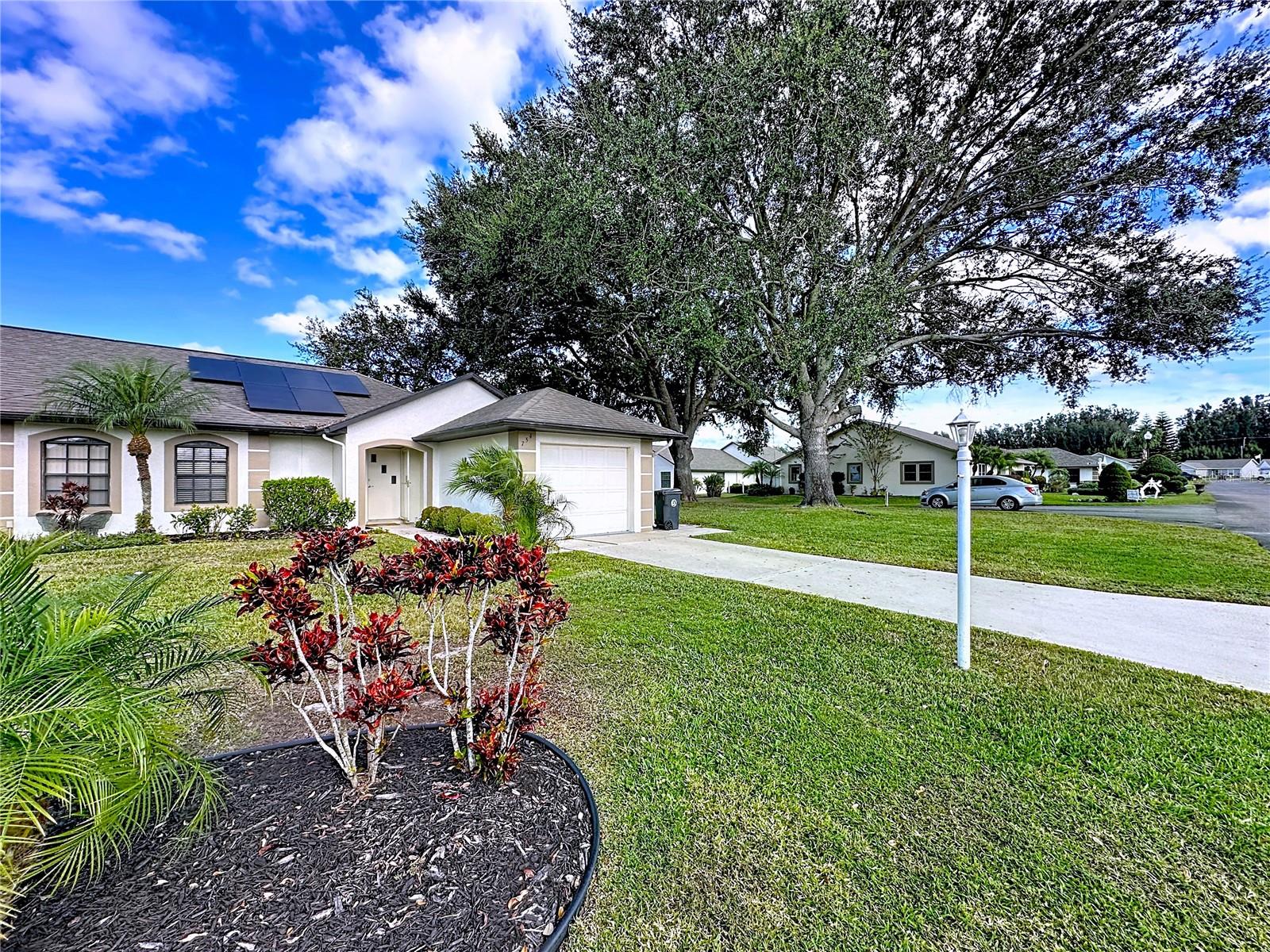 OAKS VILLAGE - Residential