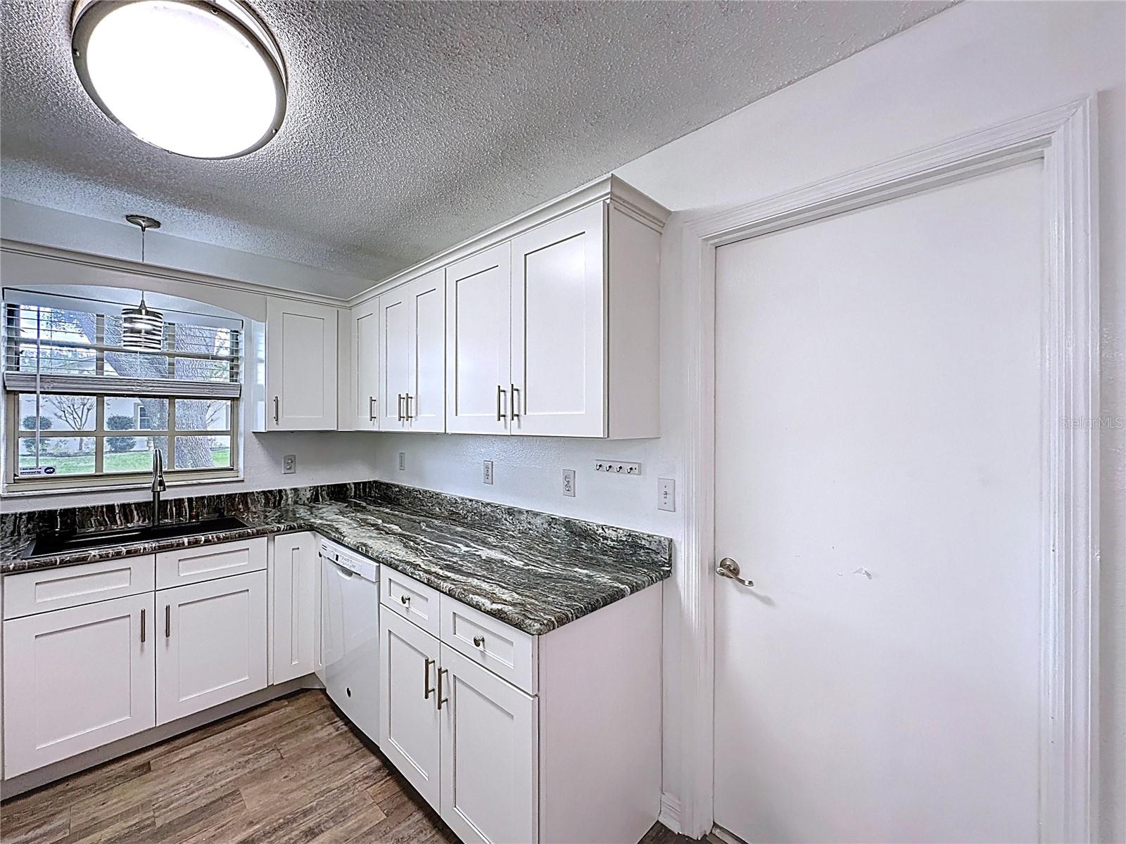 OAKS VILLAGE - Residential